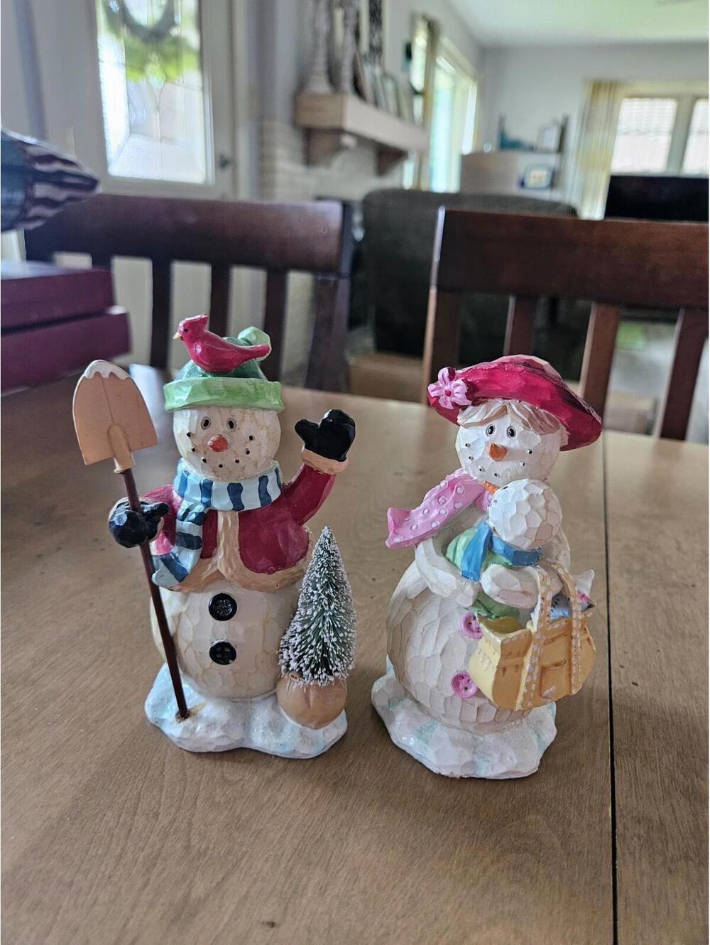 Winter Wishes Mr./Mrs.Snowmen 2 pc Set - Excellent 5.5"X3"